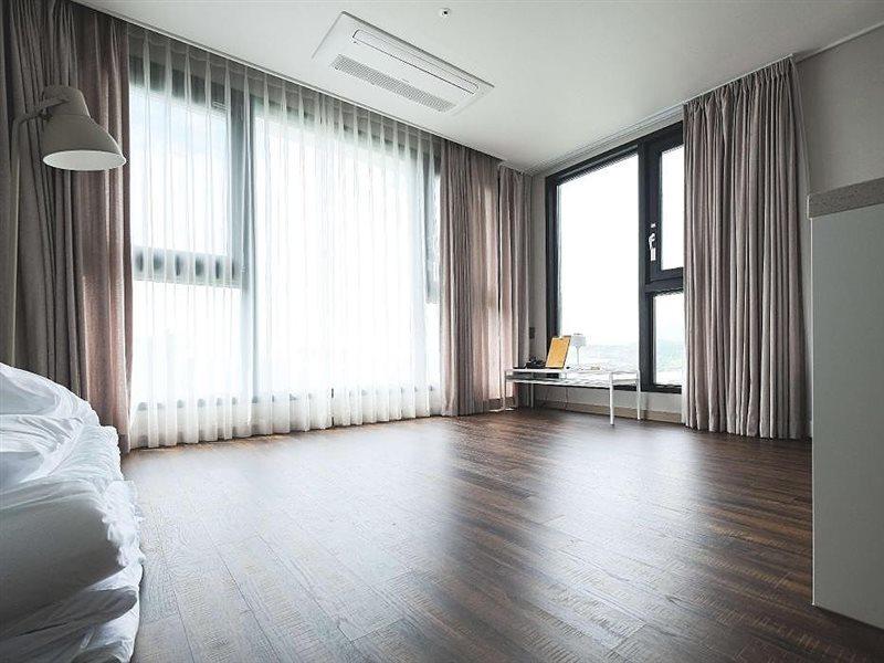 Hotel Seogwipean Seogwipo Eksteriør bilde